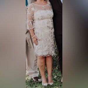 Adrianna Papell Cream Floral Lace Long Sleeve Dress